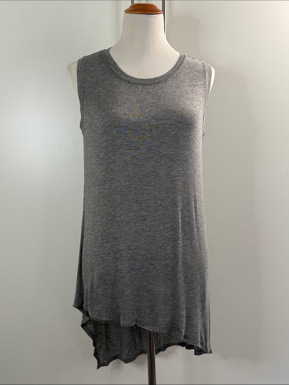 BCBGMaxAzria Gray Soft Ribbed Neck Long Tank Top Asymmetrical Minimalist M